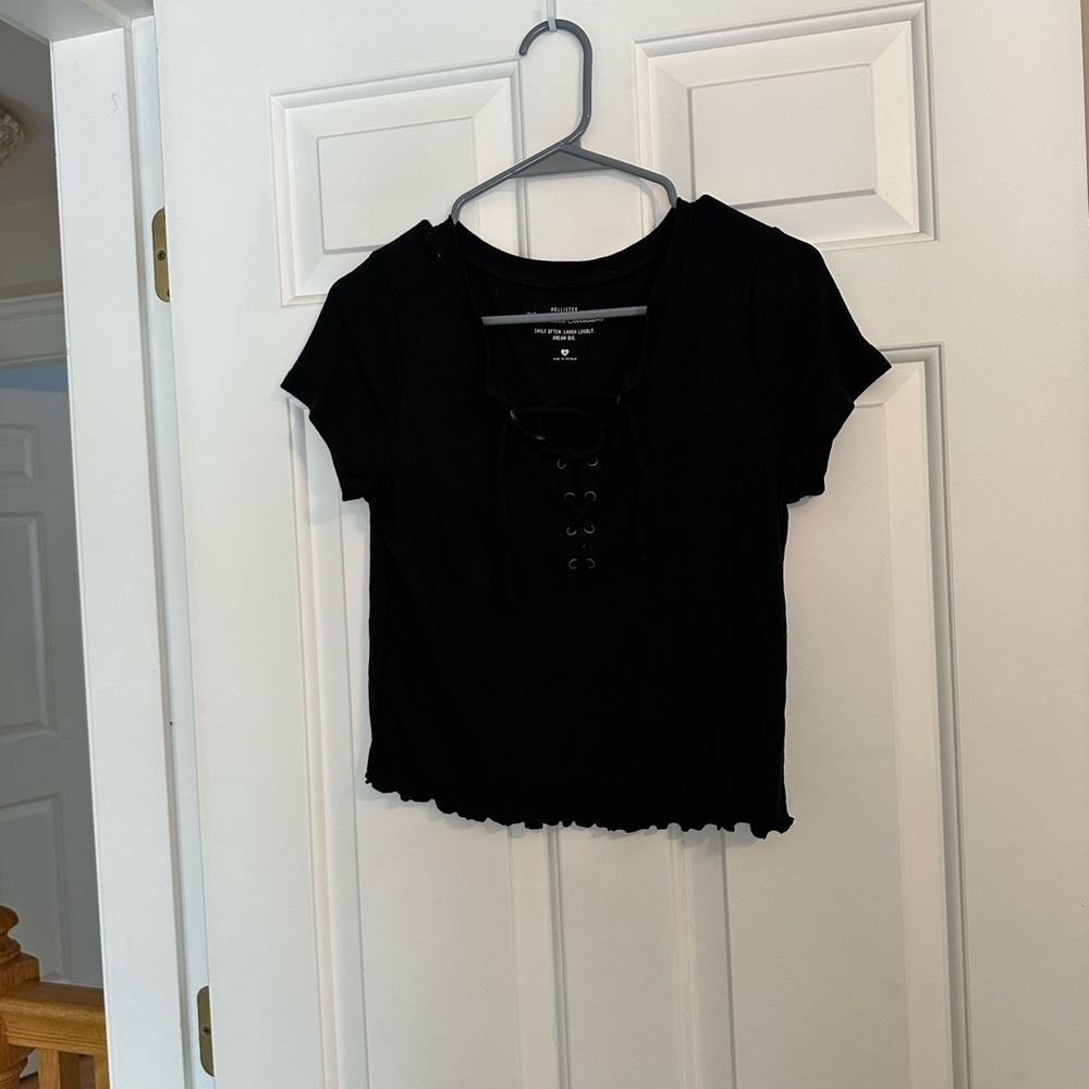 Hollister Black Lace-Up Short Sleeve Crop Top
